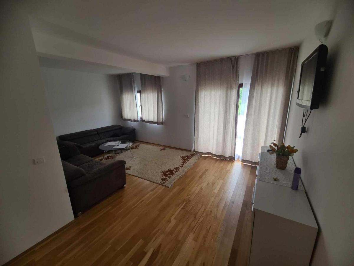 Hotel Lohovo Bihac Bagian luar foto