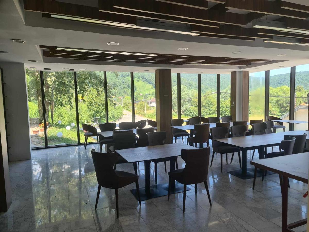 Hotel Lohovo Bihac Bagian luar foto