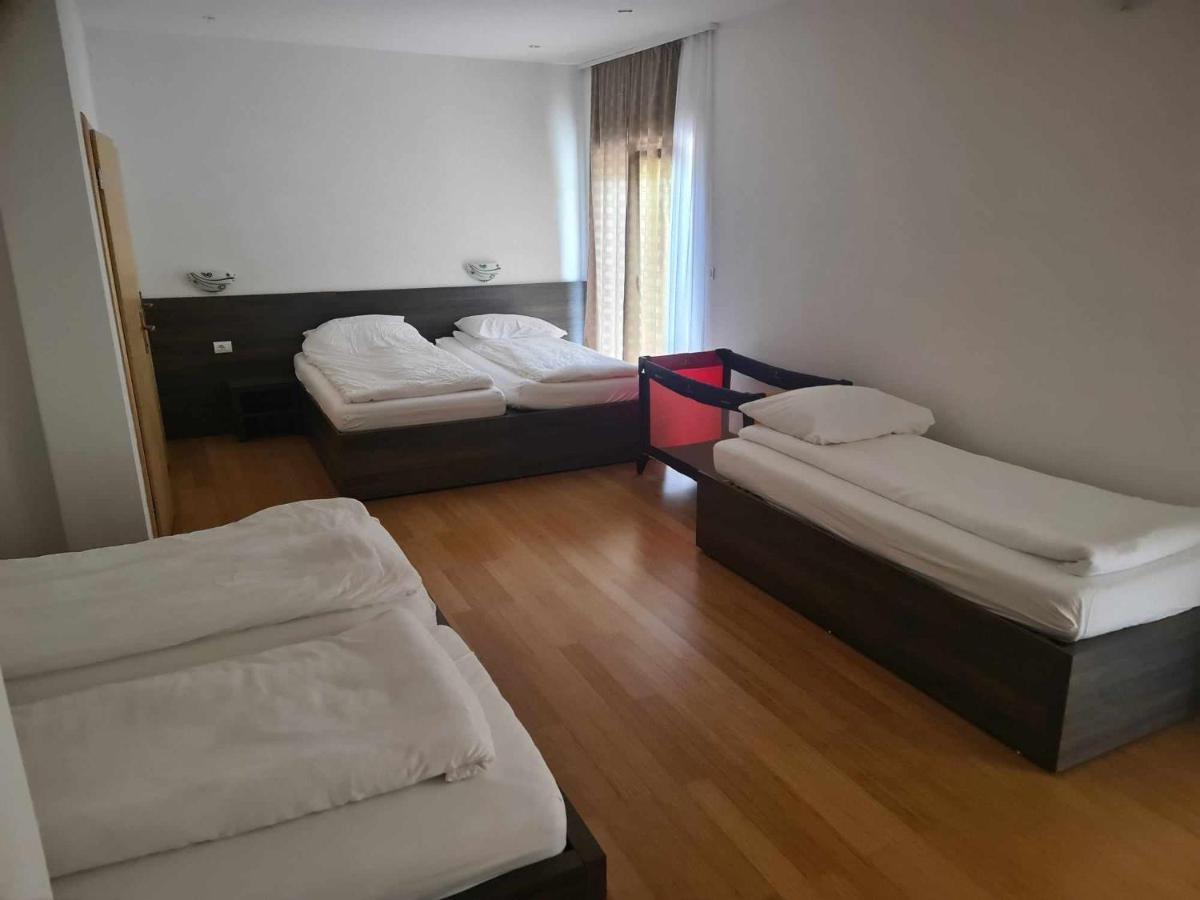 Hotel Lohovo Bihac Bagian luar foto
