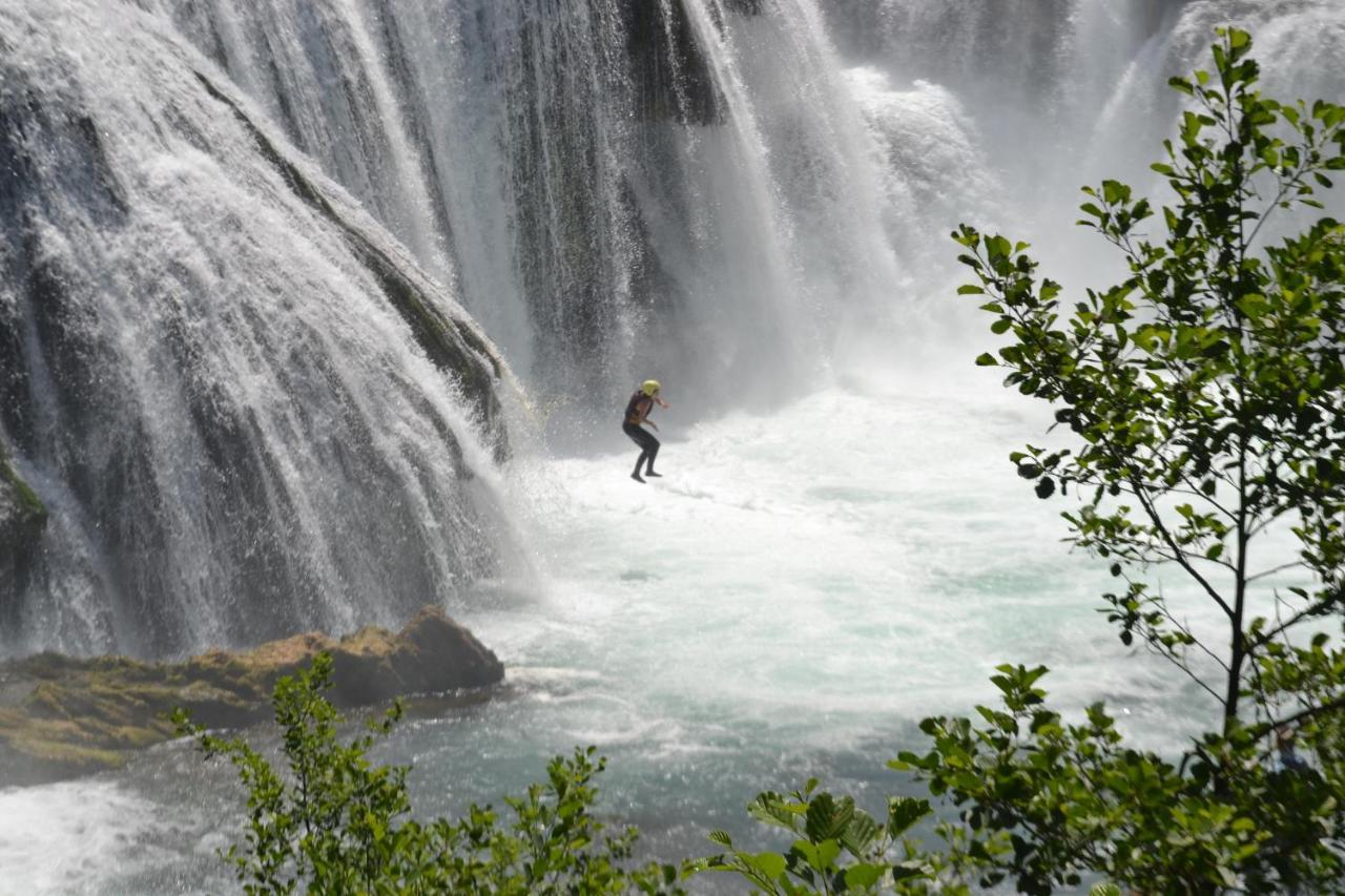 Hotel Lohovo Bihac Bagian luar foto