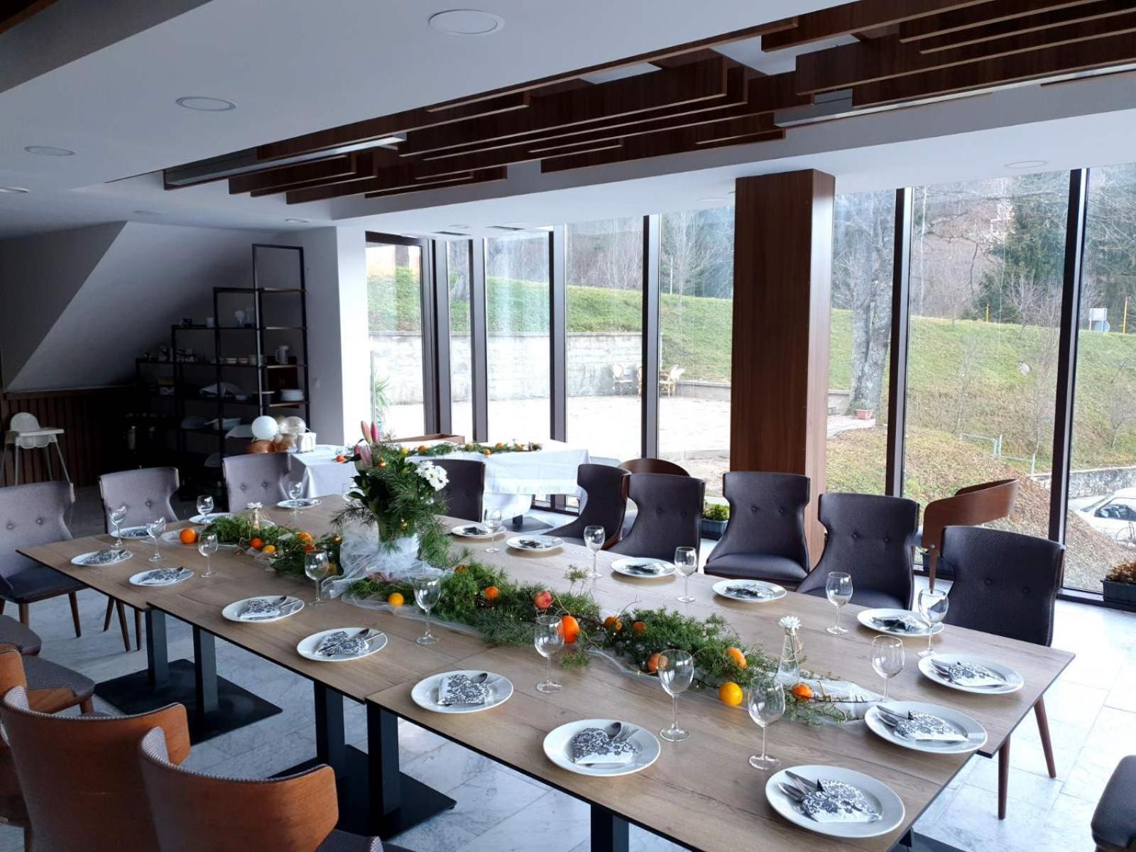 Hotel Lohovo Bihac Bagian luar foto