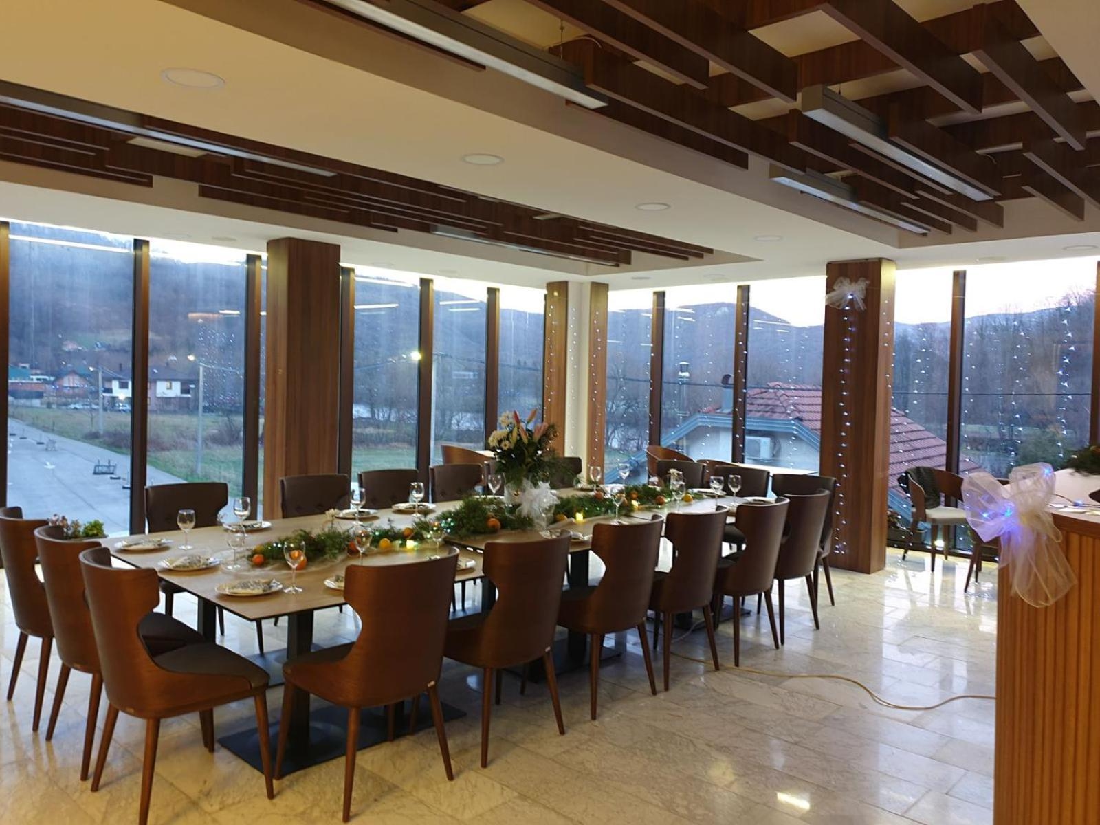 Hotel Lohovo Bihac Bagian luar foto