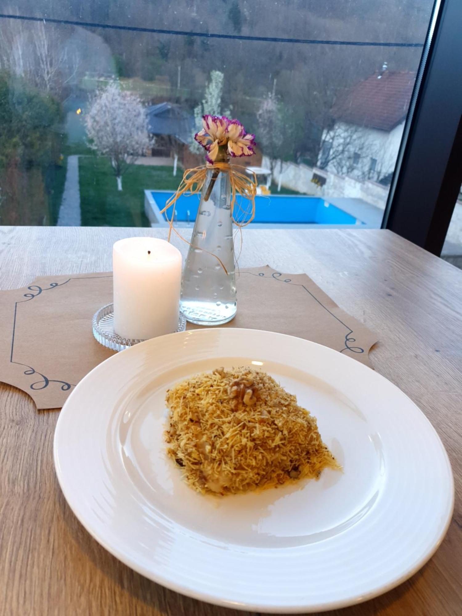 Hotel Lohovo Bihac Bagian luar foto