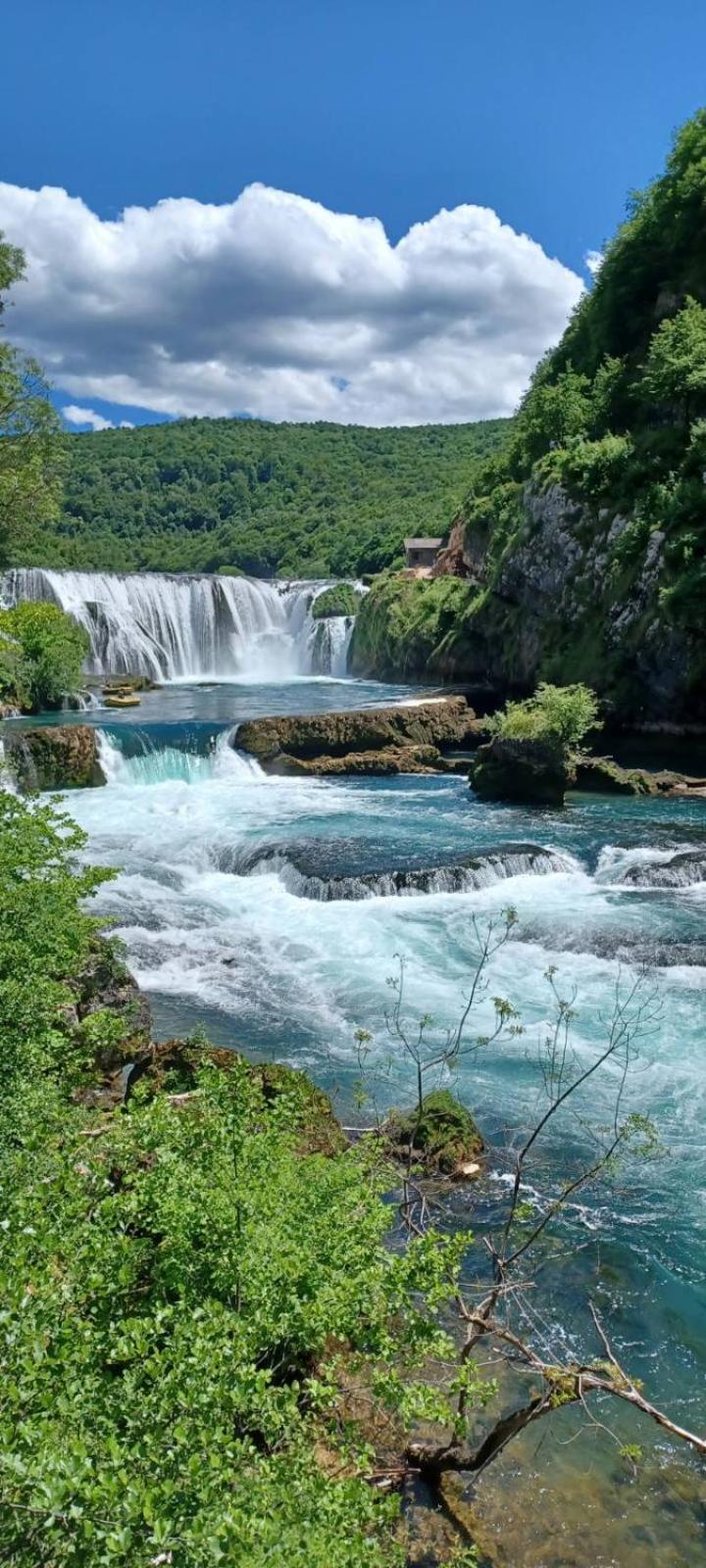 Hotel Lohovo Bihac Bagian luar foto